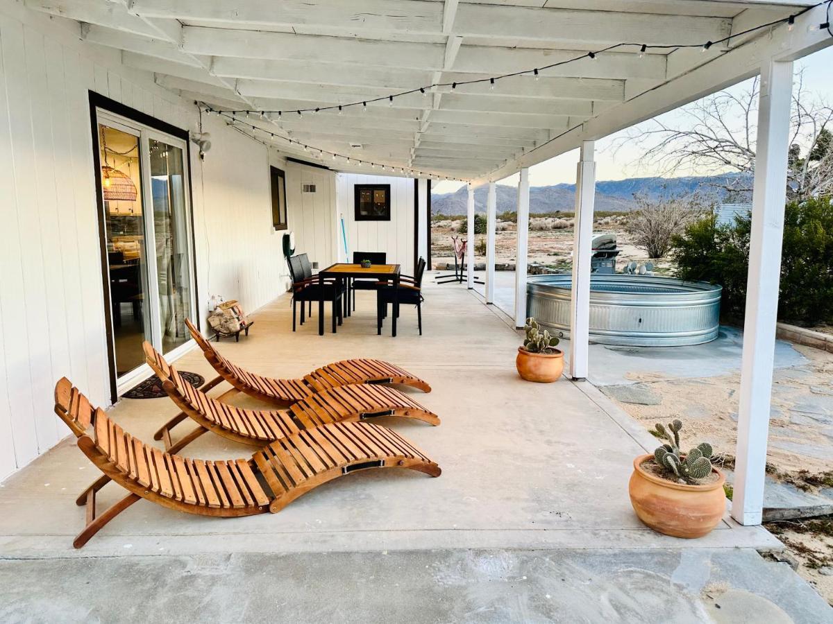 Ravens Nest Ranch, Fire Pit , Views, Near Jt Park! Villa Joshua Tree Esterno foto