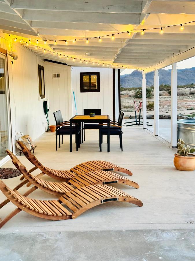 Ravens Nest Ranch, Fire Pit , Views, Near Jt Park! Villa Joshua Tree Esterno foto