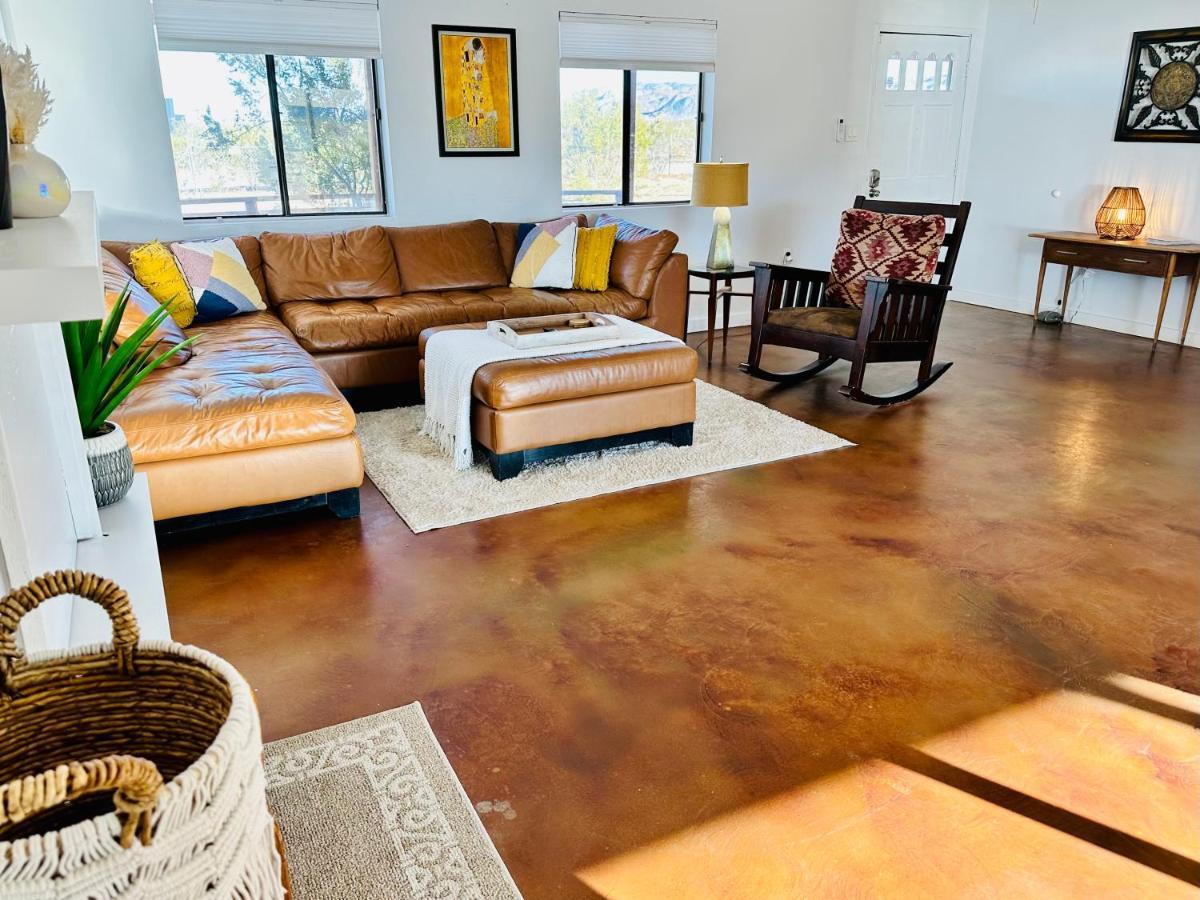 Ravens Nest Ranch, Fire Pit , Views, Near Jt Park! Villa Joshua Tree Esterno foto