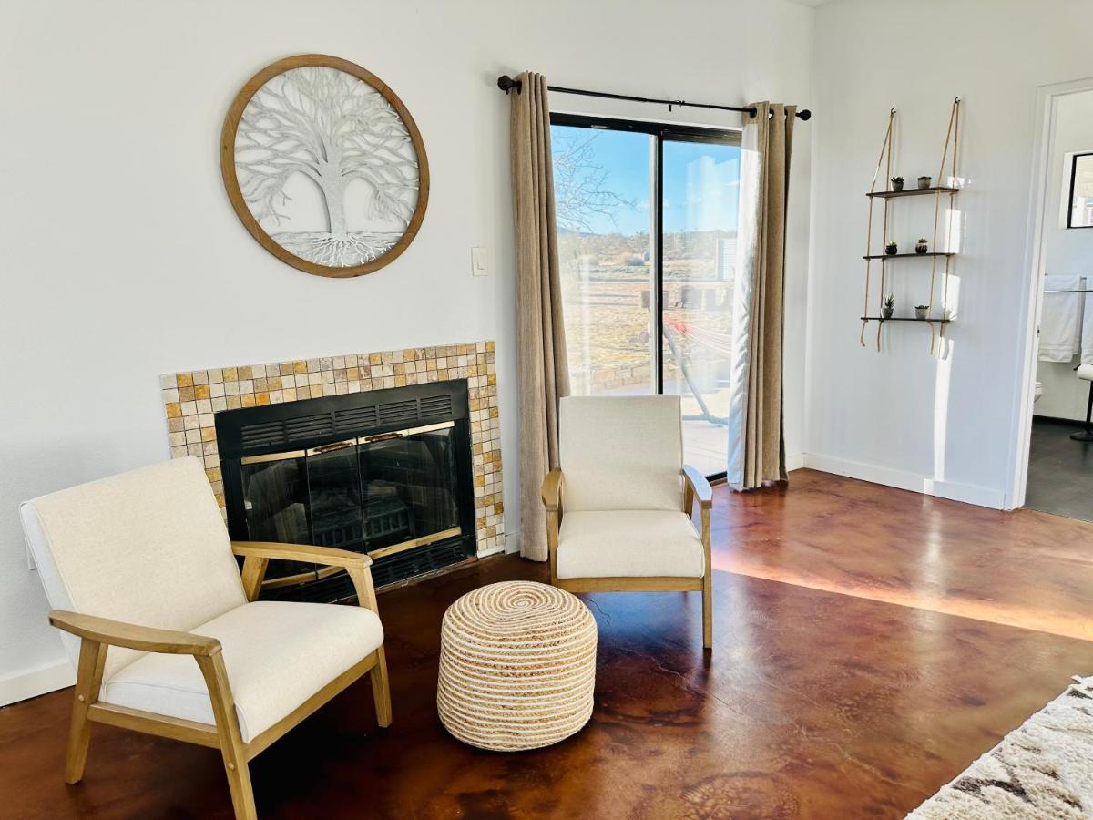Ravens Nest Ranch, Fire Pit , Views, Near Jt Park! Villa Joshua Tree Esterno foto