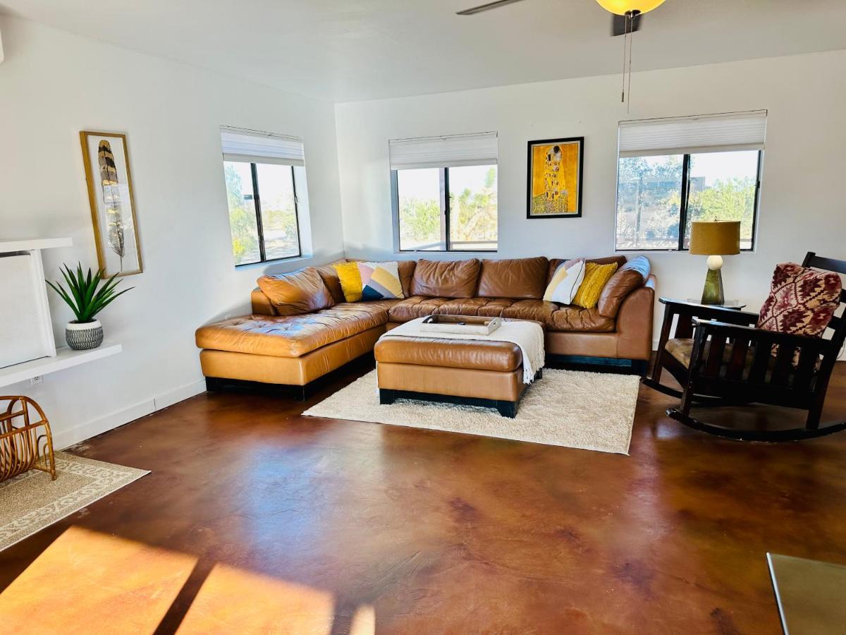 Ravens Nest Ranch, Fire Pit , Views, Near Jt Park! Villa Joshua Tree Esterno foto