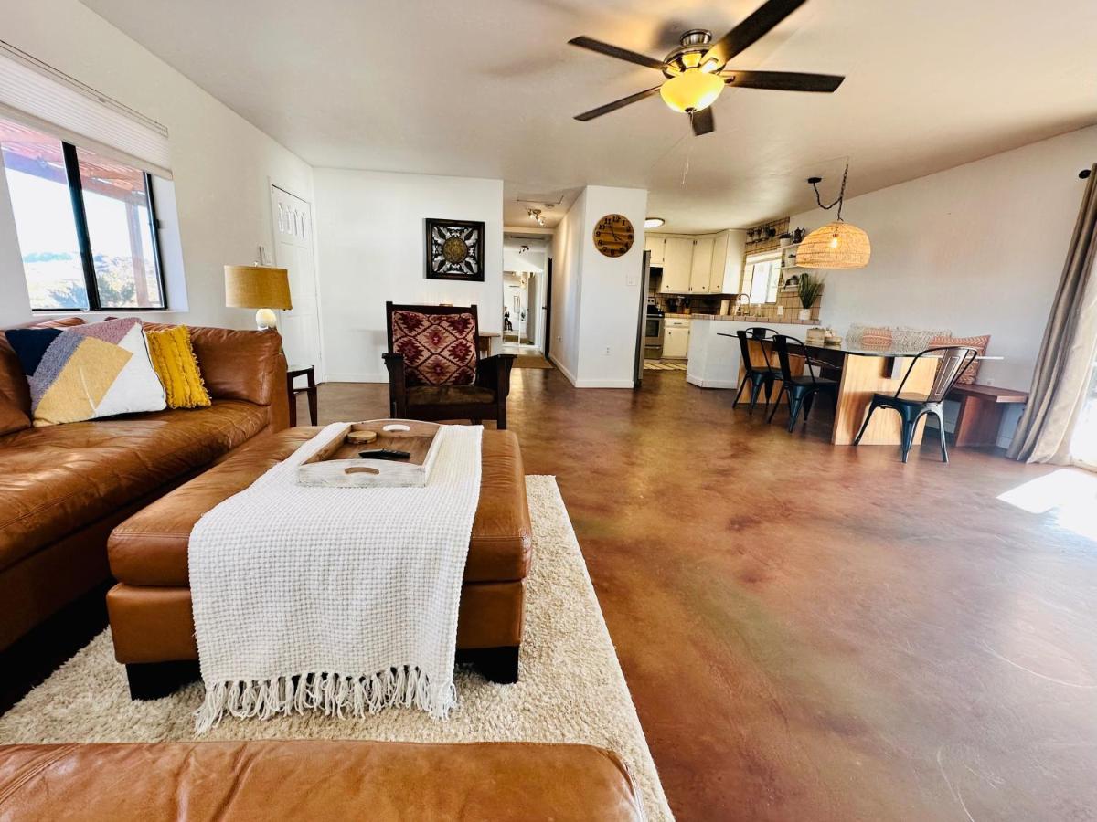 Ravens Nest Ranch, Fire Pit , Views, Near Jt Park! Villa Joshua Tree Esterno foto