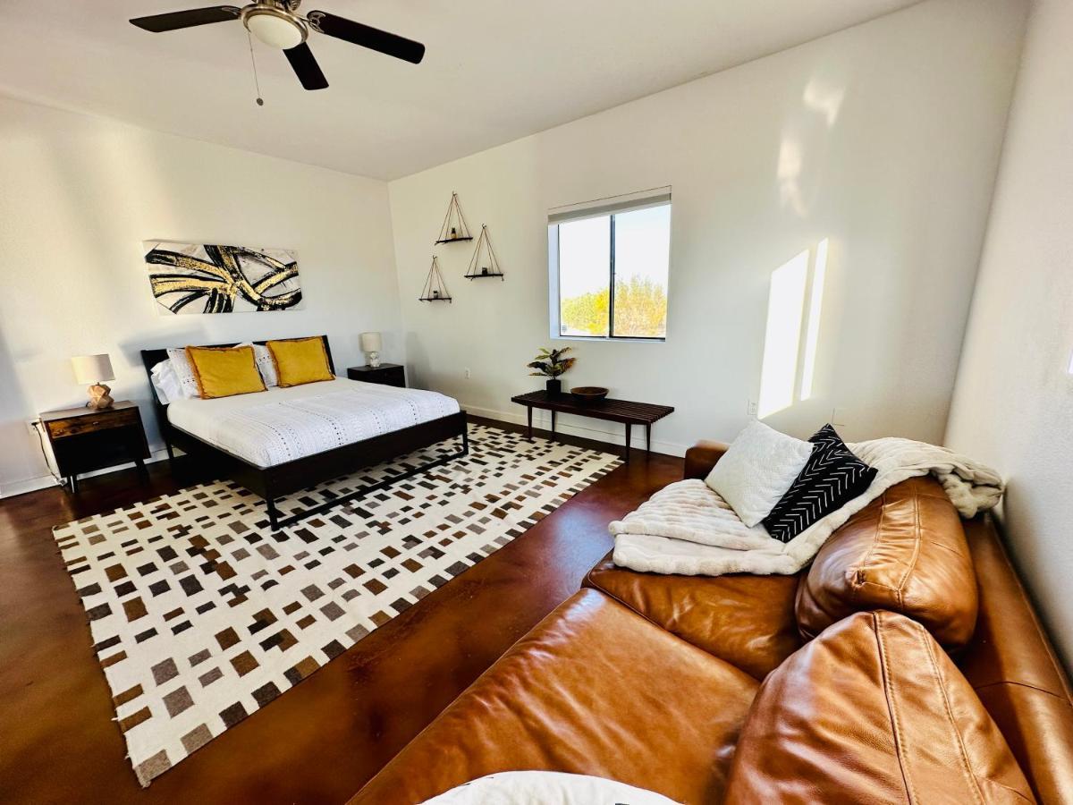 Ravens Nest Ranch, Fire Pit , Views, Near Jt Park! Villa Joshua Tree Esterno foto