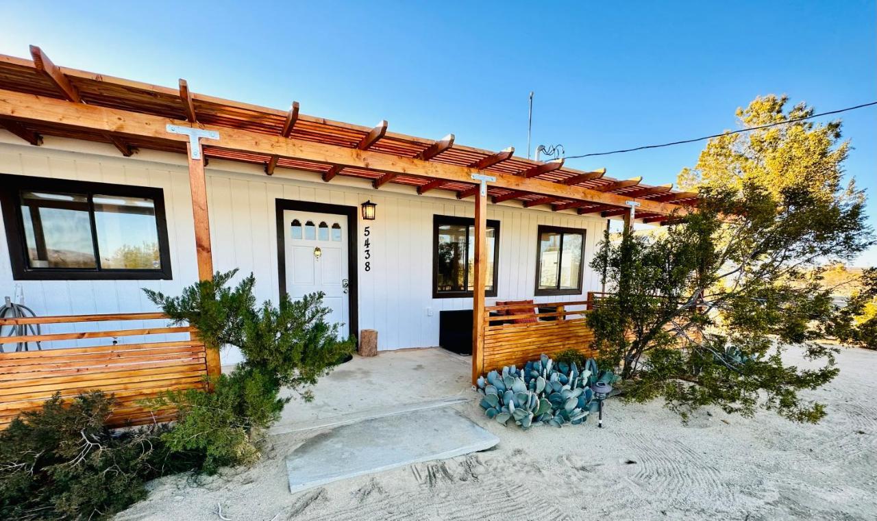 Ravens Nest Ranch, Fire Pit , Views, Near Jt Park! Villa Joshua Tree Esterno foto