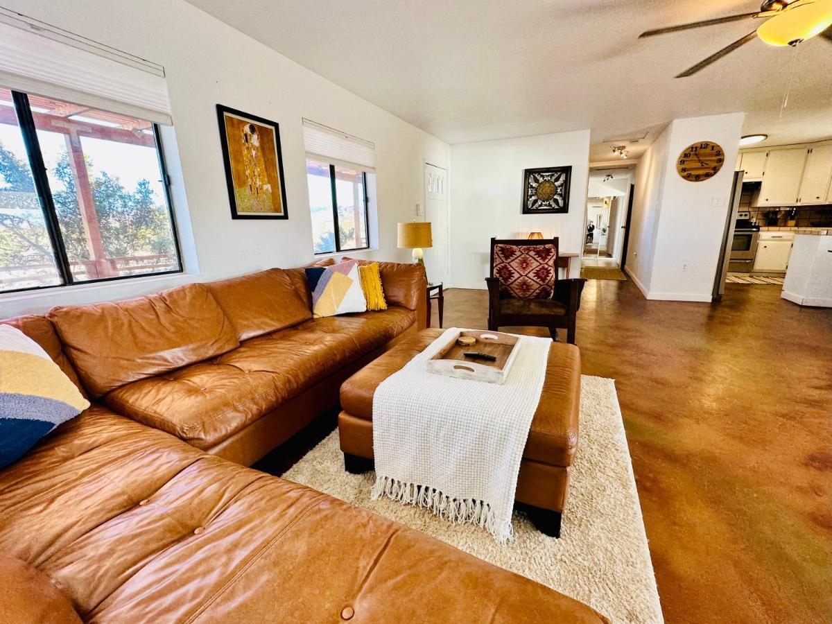 Ravens Nest Ranch, Fire Pit , Views, Near Jt Park! Villa Joshua Tree Esterno foto